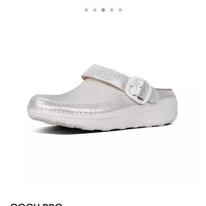 NIB Fit Flop Gogh Pro Mules/Clogs (in nude)